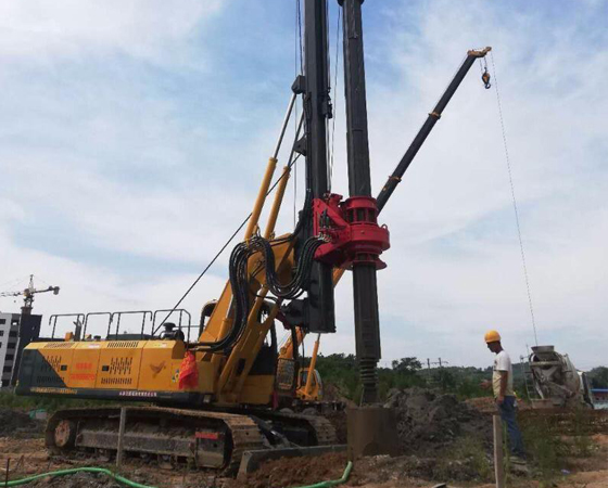 Hydraulic Piling Rig Rental Services
